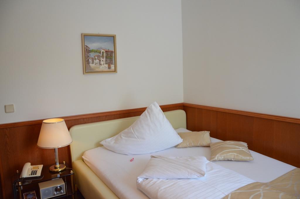 Seehotel Paulitsch Velden am Wörthersee Esterno foto